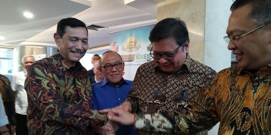 Membaca Gestur Jokowi dan Analisa Bamsoet Mundur dari Caketum Golkar