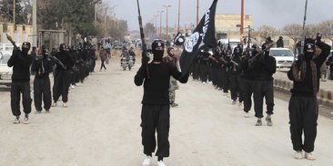 Pengakuan-pengakuan Mengerikan Milisi ISIS Perkosa dan Habisi Tawanan