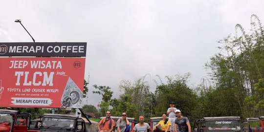 dengan tema berbeda rev1
