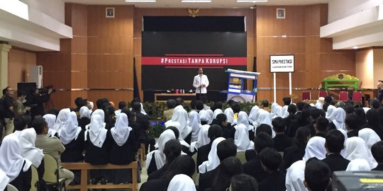 Di SMK 57 Jakarta, Jokowi Ajak Pelajar Cegah Korupsi Sejak Dini