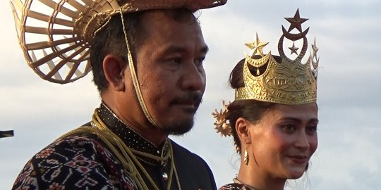 Pertahankan Budaya, Raja di Pulau Paling Selatan NKRI Dikukuhkan