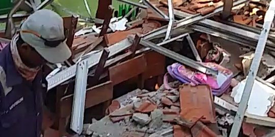 Cari Bukti Kasus Korupsi Pembangunan SDN Gentong, Polisi Geledah Disdik Pasuruan