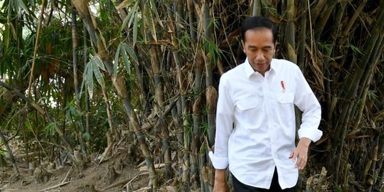 Jokowi Minta Nadiem Makarim Ajak Pelajar Gemar Menabung