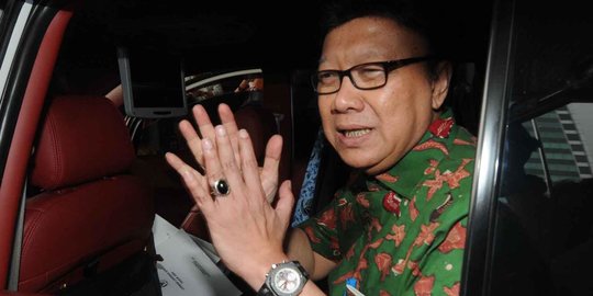 Tjahjo Kumolo Soal Pengangkatan Honorer Jadi PNS: Pemda Tak Mau Tanggung Gajinya