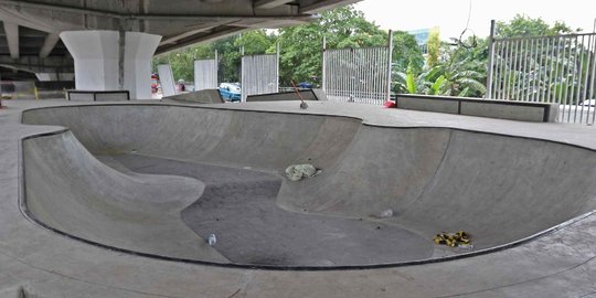 Melihat Pembangunan Skate Park Pasar Rebo Senilai Rp14,3 Miliar