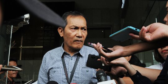 Saut Situmorang Kecewa Gagal Peluk Jokowi Jelang Pensiun dari KPK