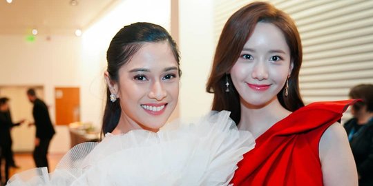 Dian Sastro Posting Foto Bareng Yoona 'SNSD', Warganet Heboh