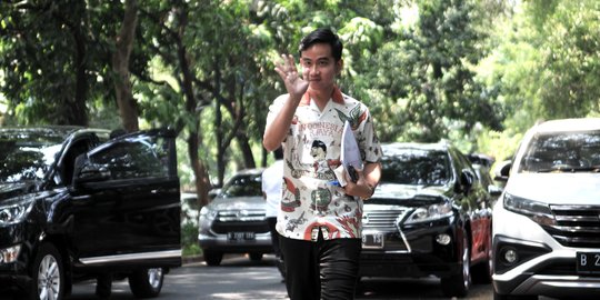Wasekjen PDIP: Gibran Boleh Daftar Pilkada Solo ke DPD Jateng
