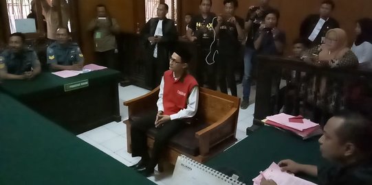 Mencabuli Siswa di Sekolah, Eks Kepsek di Surabaya Terancam 15 Tahun Penjara