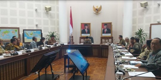 Wapres Ma'ruf dan Tiga Menteri Rapat Soal Reformasi Birokrasi