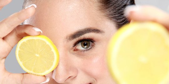 9 cara memutihkan mata kuning dengan cepat dan mudah dilakukan, ini penyebabnya