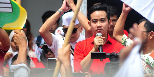 Datangi Markas PDIP Jateng, Gibran Dikawal Ribuan Relawan