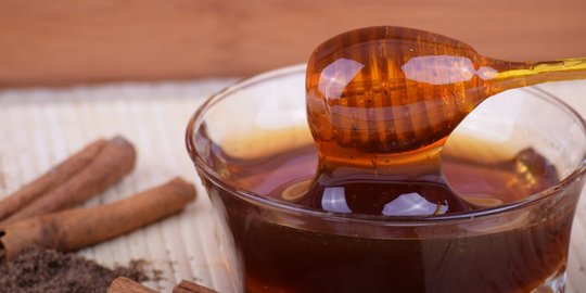 8 cara menghilangkan jerawat punggung secara alami