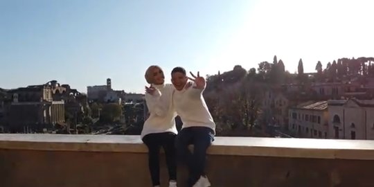 8 potret romantis citra kirana dan rezky aditya bulan madu di italia, bikin baper!