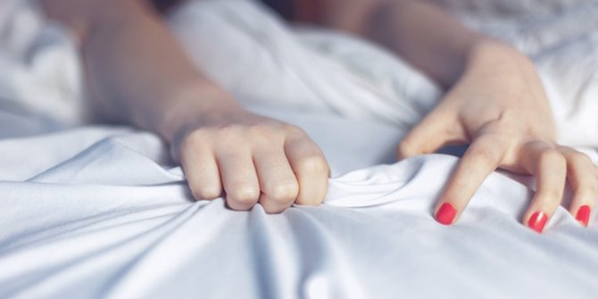 4 Jenis Berbeda dari Orgasme Wanita yang Perlu Kamu Ketahui