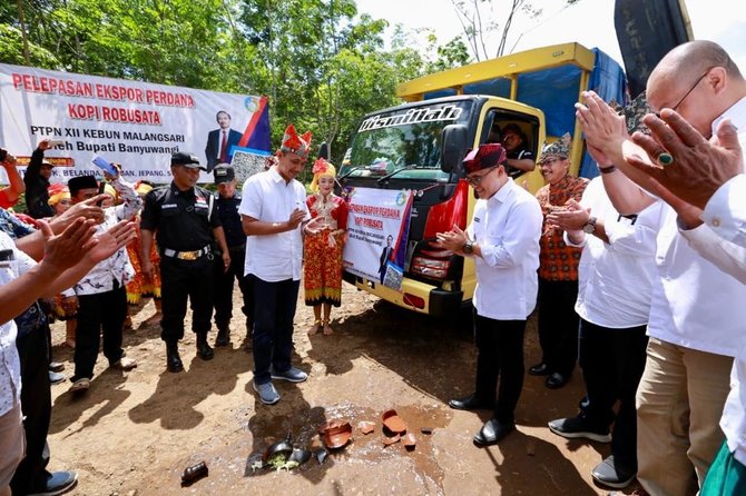 kebun 039kopi lanang039 banyuwangi kembali ekspor robusta ke italia