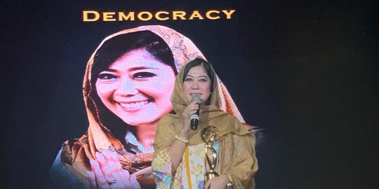 Ketua Komisi I DPR Meutya Hafid Dianugerahi Democracy Figures 2019