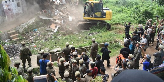 Diduga Lakukan Pelanggaran Saat Penggusuran Tamansari, Puluhan Polisi Diperiksa