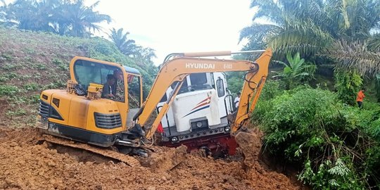 Banjir dan Longsor di Tebing Tinggi, KA Siantar Ekspres Batal Berangkat