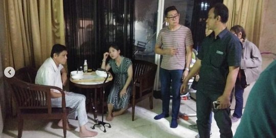 Istri Pukuli Suami Stroke Pakai Tongkat Sempat Berontak Saat Diamankan Polisi