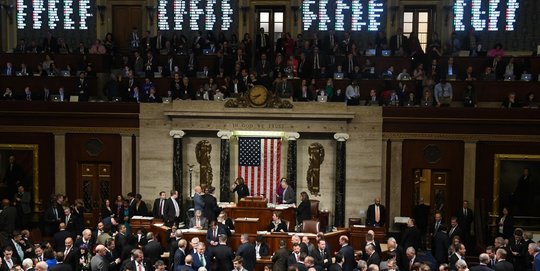 Momen DPR AS Sepakat Makzulkan Donald Trump