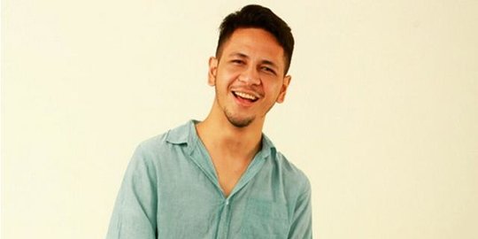 10 kata-kata romantis para penyair ternama, bikin baper