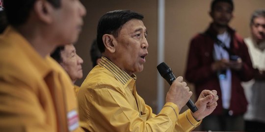 'Perang' Terbuka OSO vs Wiranto Berebut Takhta Hanura
