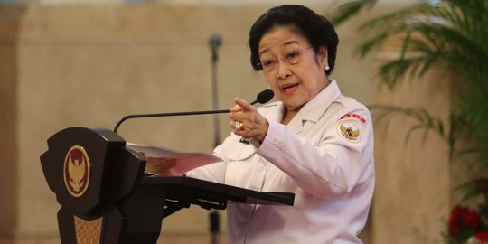 Megawati Minta Prabowo Perbaiki Fasilitas Prajurit TNI