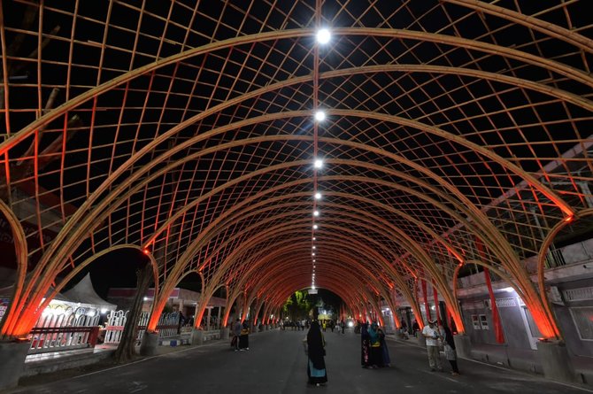 instalasi seni lorong bambu yang instagramable di banyuwangi