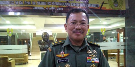 Temui Mahfud MD, Menkes Terawan Bahas Kematian Ibu dan Anak