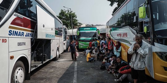 Puluhan Bus di Terminal Kalideres Terjaring Sidak Uji Kelaikan