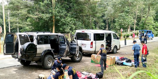presiden duterte tantang mahkamah kriminal internasional tangkap dan gantung dirinya