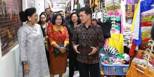 Bupati Suwirta Harap Pasar Seni Klungkung jadi Ajang Promosi Produk Lokal