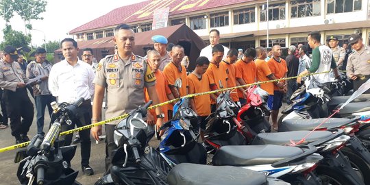 8 Pencuri di Garut Dibekuk, Polisi Amankan Barang Bukti 30 Sepeda Motor