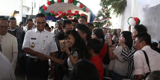 Tinjau Gereja, Gubernur Anies Harap Umat Kristiani Rayakan Natal dengan Damai