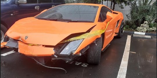 Lamborghini Dipakai AM Saat Todong Pistol ke 2 Pelajar di Kemang Ditemukan Rusak