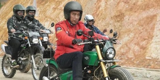 PKS Ingatkan Jokowi soal Wakil Staf Kepresidenan: Pak Presiden, Hati-hati Gunakan Hak