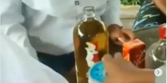 miris, para siswi sma asyik pesta miras sampai mabuk berat & jungkir balik di taman