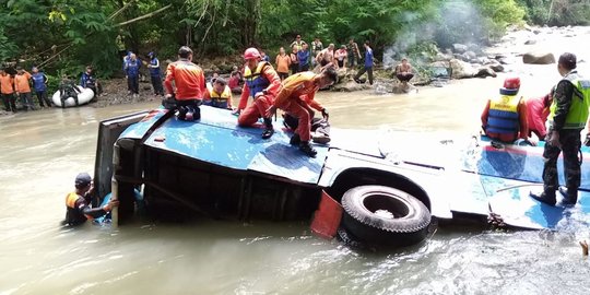35 Korban Tewas dan 13 Orang Selamat dari Kecelakaan Bus Sriwijaya, Ini Identitasnya