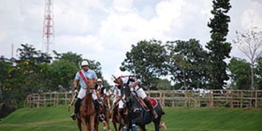 olahraga polo di indonesia rev1