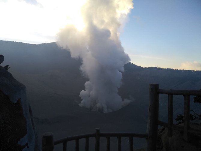 erupsi gunung tangkuban parahu