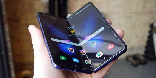 Samsung Akan Gunakan Kaca Asli di Galaxy Fold 2