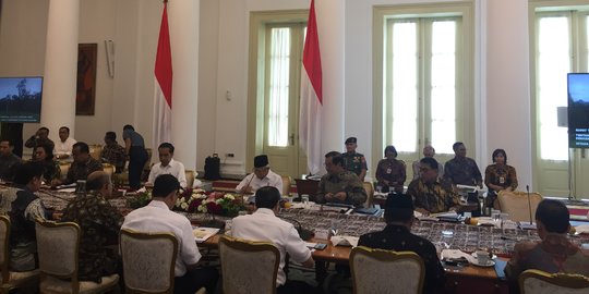 Jokowi Minta RUU Omnibus Law Cipta Lapangan Kerja Tak Diisi Pasal Titipan