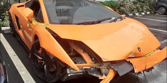 Lamborghini AM Kecelakaan di Sudirman Saat Polisi Minta Dibawa ke Polres Jaksel