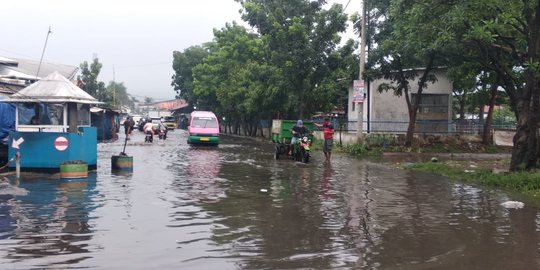 Hujan Deras Sebabkan Kota Bandung Dikepung Banjir