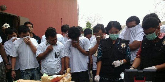 cukai soekarno hatta amankan 10 orang terkait penyelundupan narkotika