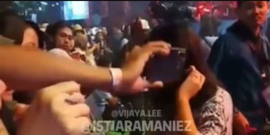 humble kepada penggemar ariel rev4