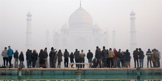 Taj Mahal Terkena Dampak Demo Penolakan UU Kewarganegaraan India