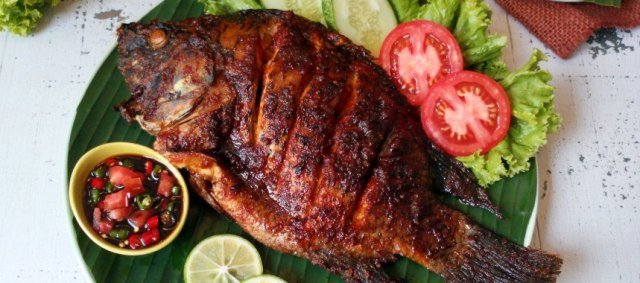 4 Resep  Bebakaran Tahun  Baru  dari Ayam  Bakar  sampai 