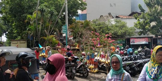 pembeli di hari terakhir rev2